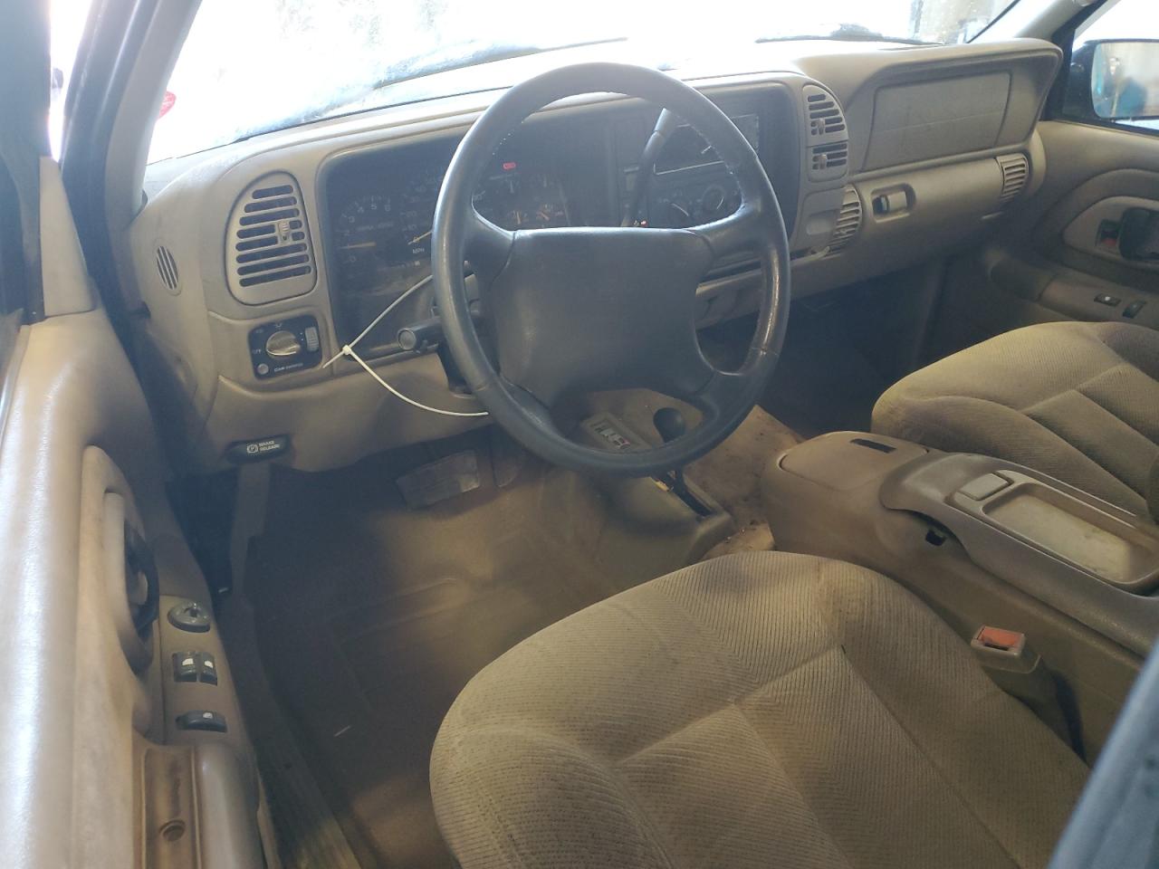 1997 Chevrolet GMT-400 - Image 8