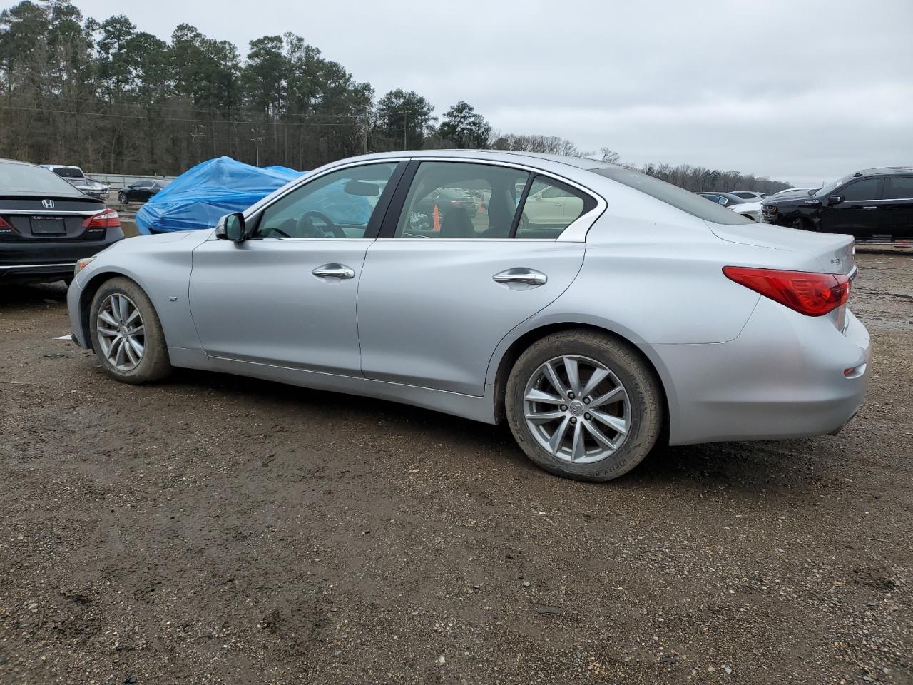 2015 Infiniti Q50 - Image 2
