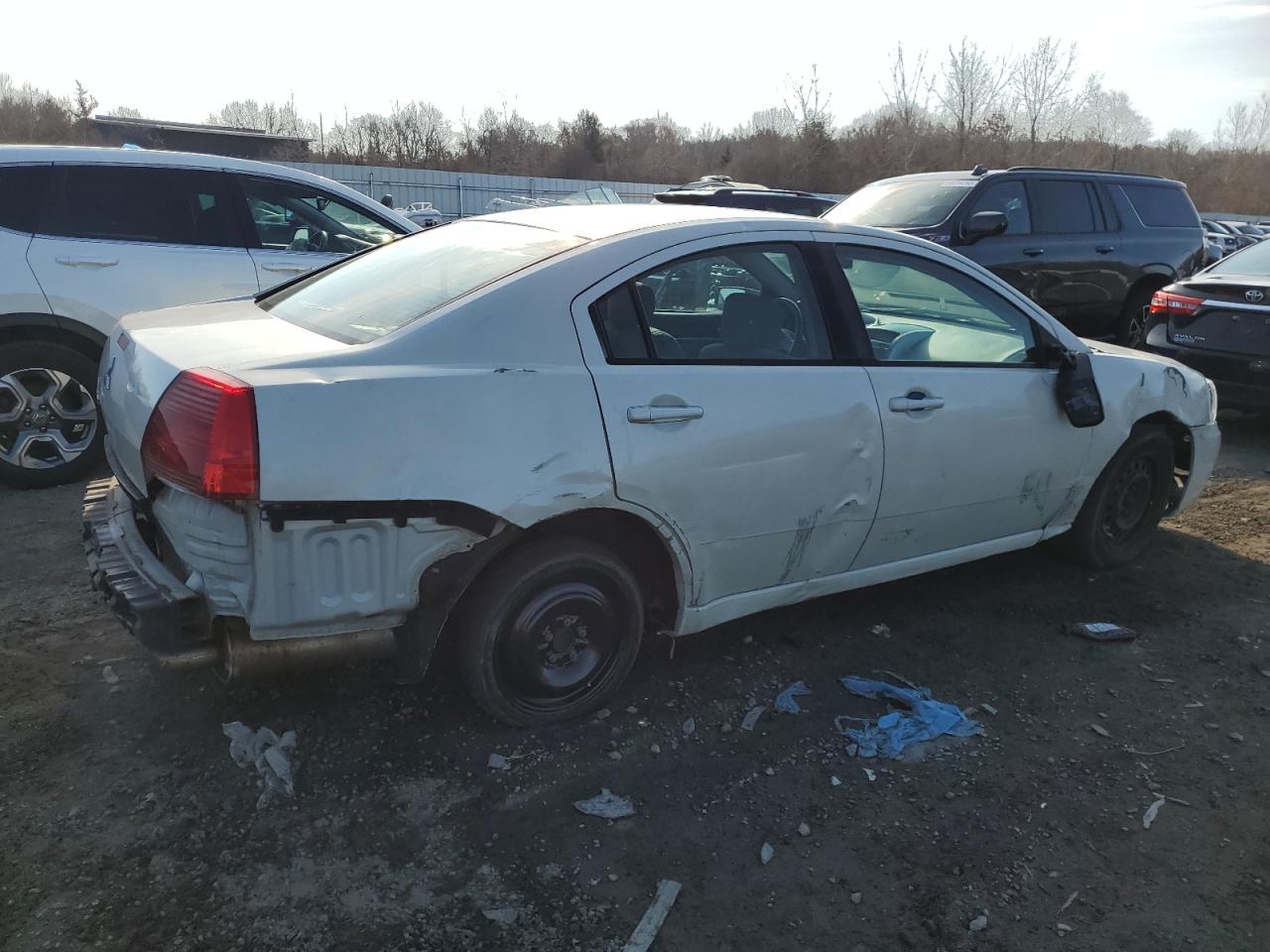 2007 Mitsubishi Galant - Image 3