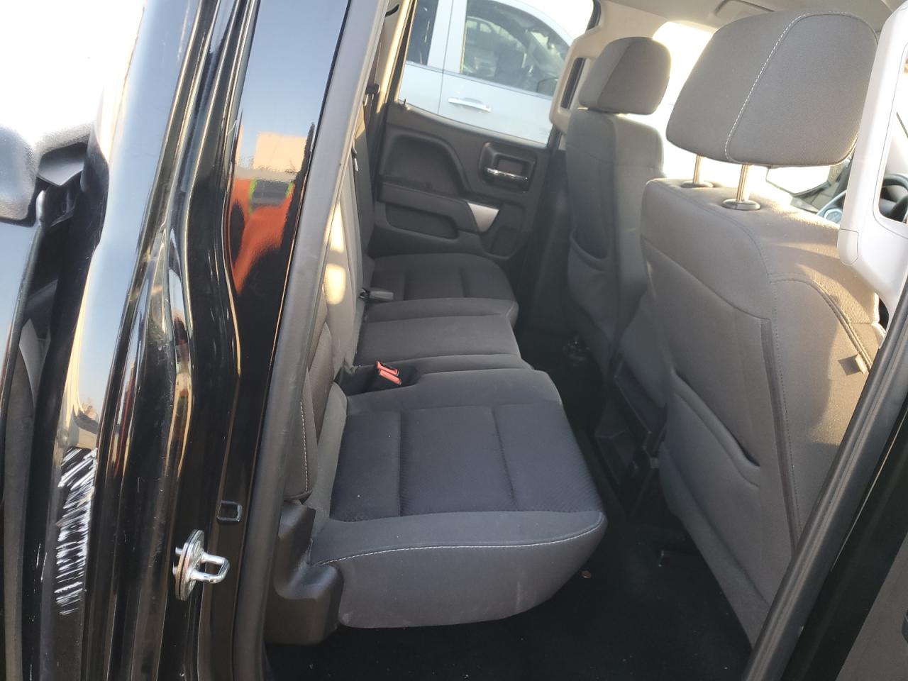 2016 Chevrolet Silverado - Image 10