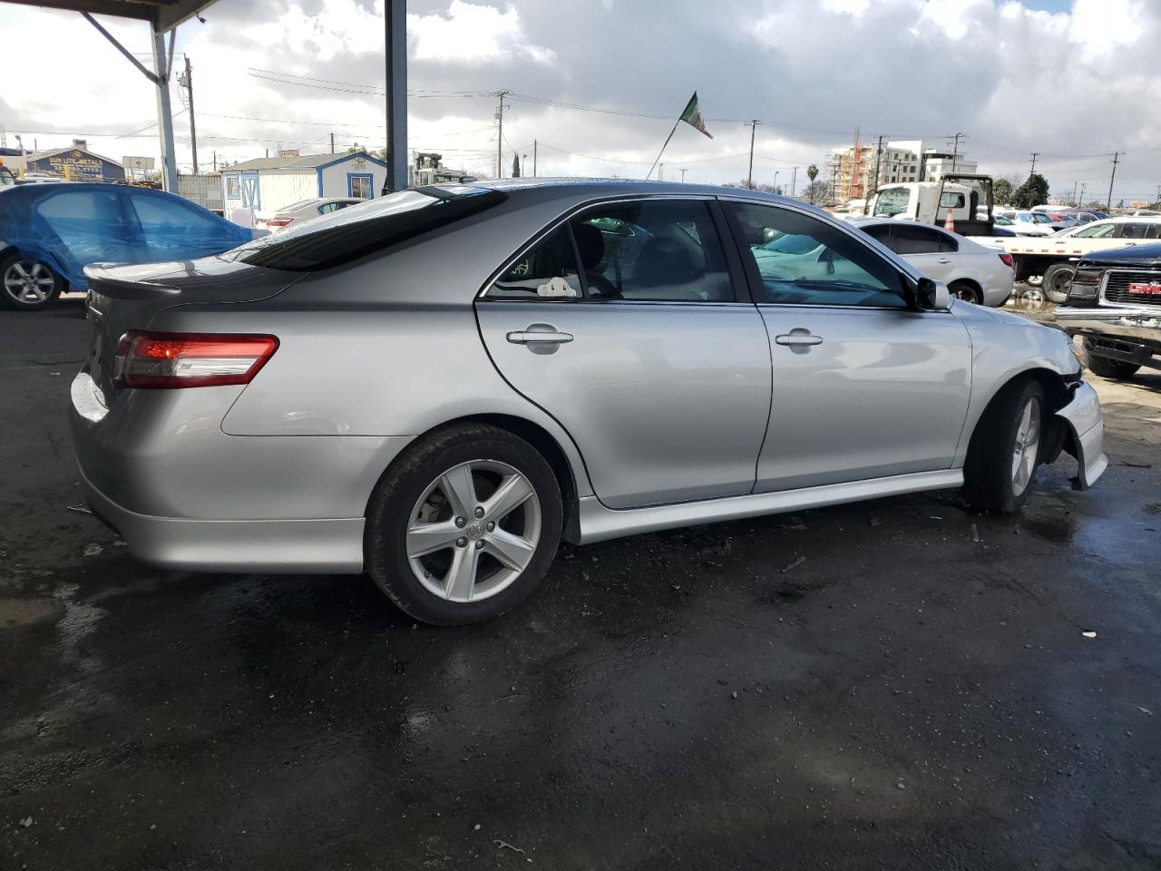 2010 Toyota Camry - Image 3