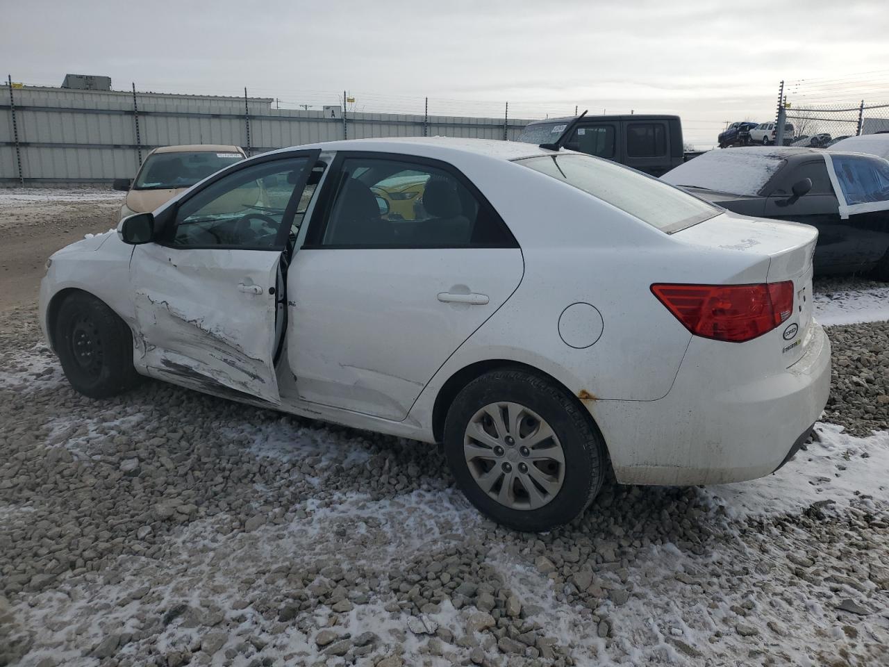 2013 Kia Forte - Image 2