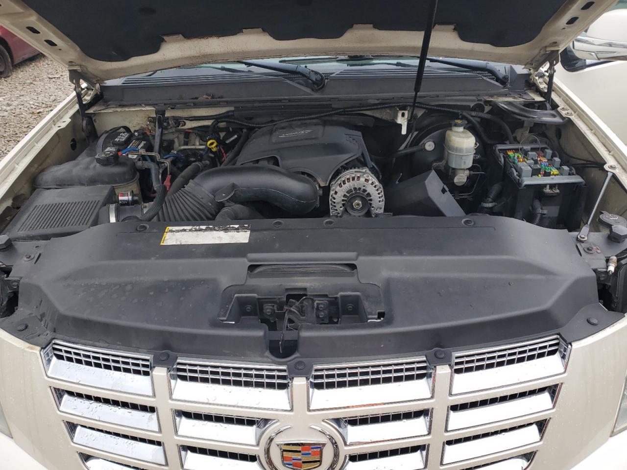 2007 Cadillac Escalade - Image 12