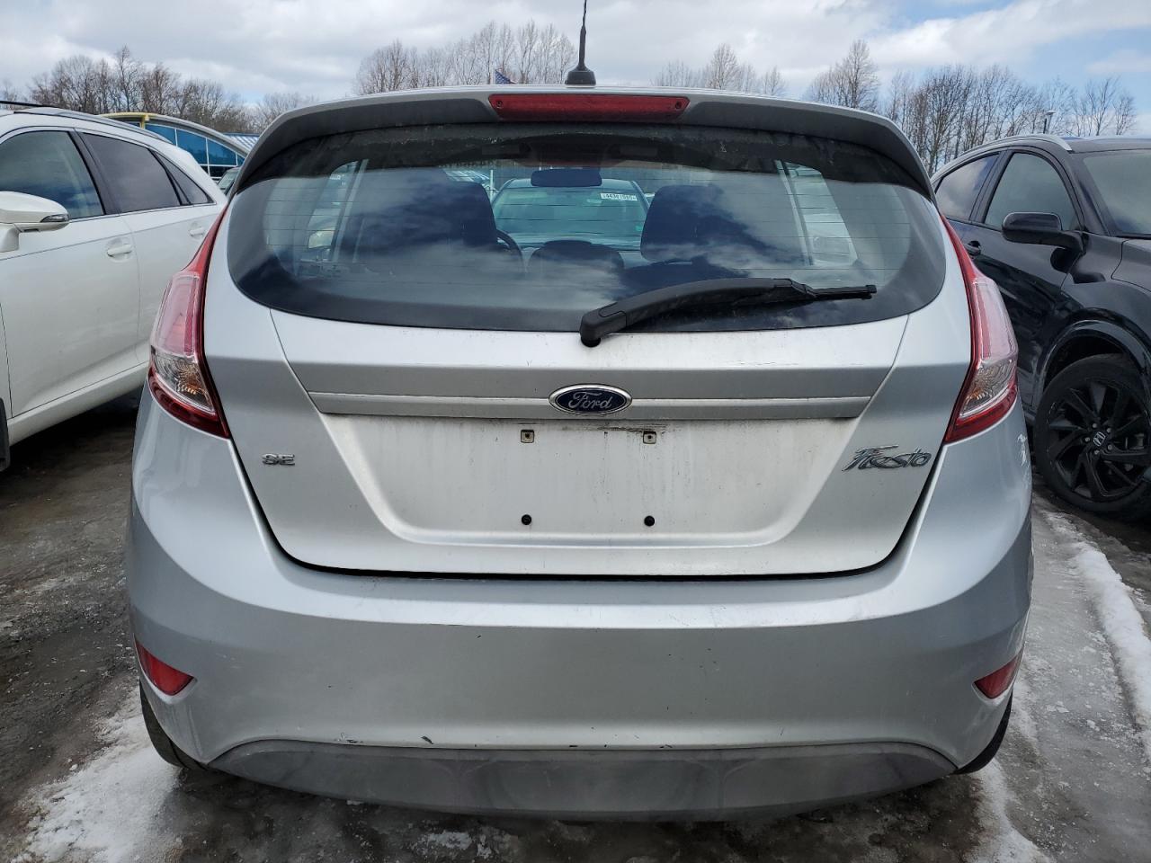 2014 Ford Fiesta - Image 6