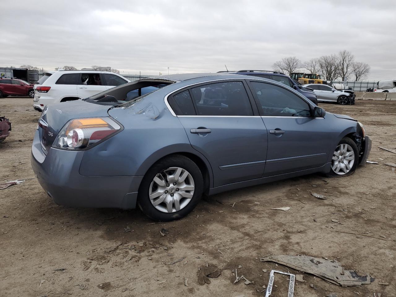 2010 Nissan Altima - Image 3