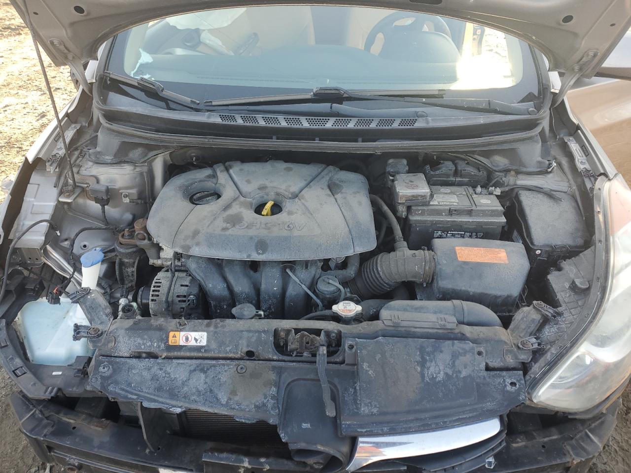 2013 Hyundai Elantra - Image 13