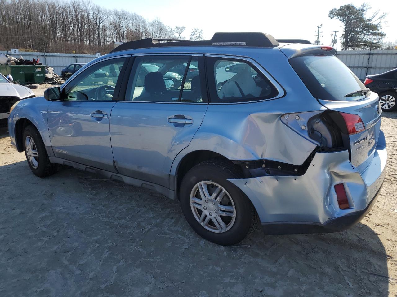 2010 Subaru Outback - Image 2