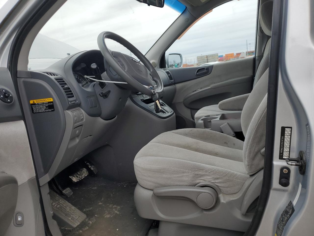 2008 Kia Sedona - Image 7