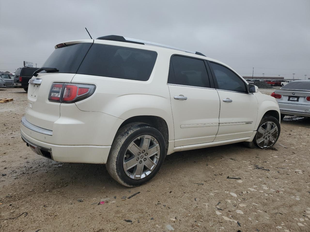 2014 GMC Acadia - Image 3