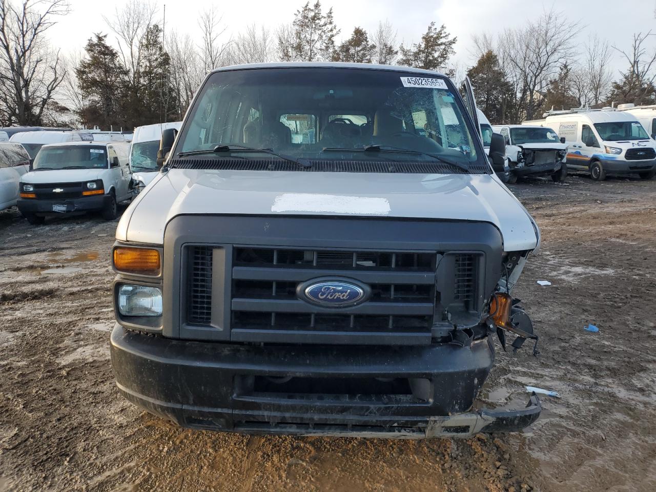 2011 Ford Econoline - Image 5