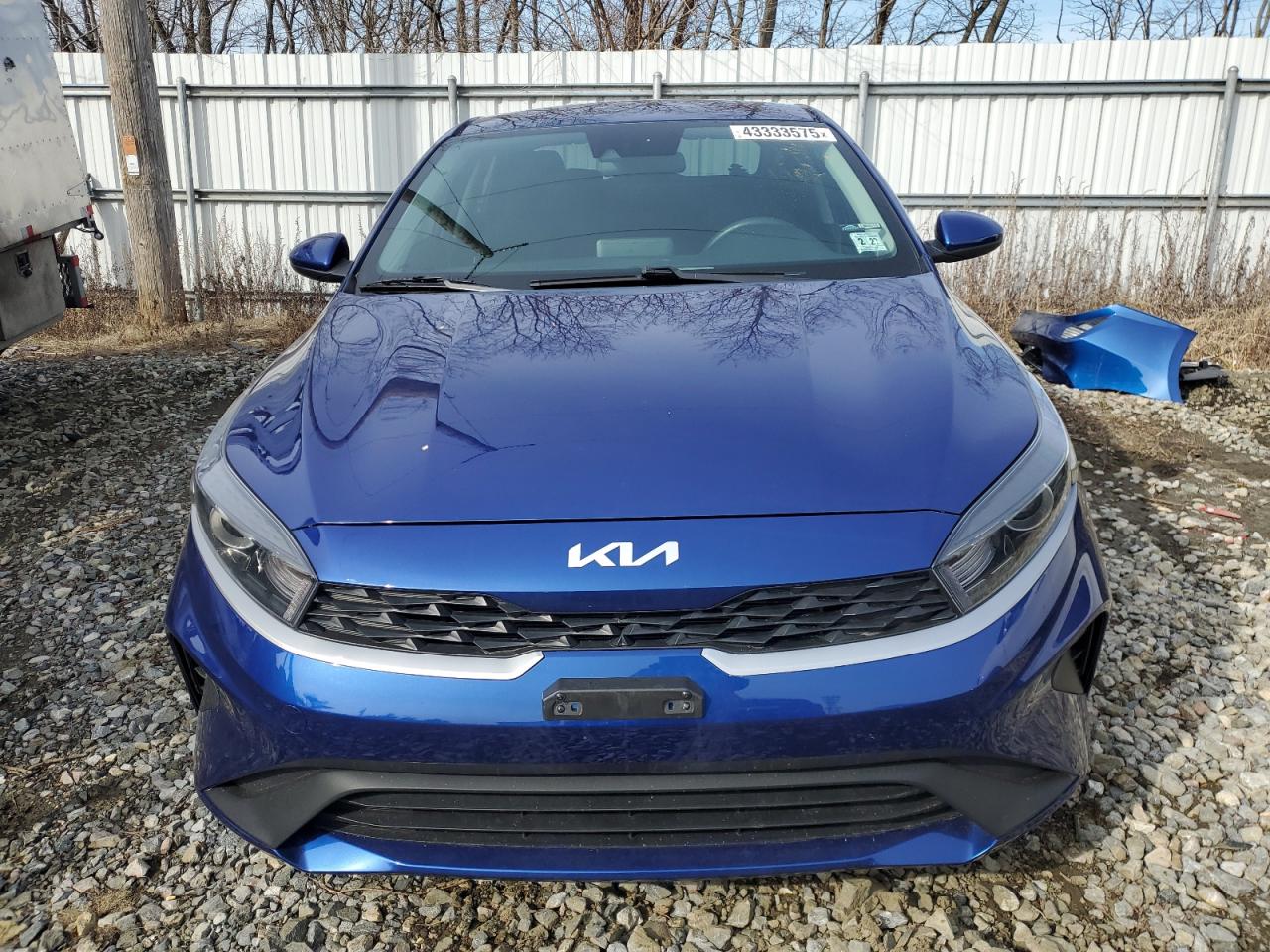 2022 Kia Forte - Image 5
