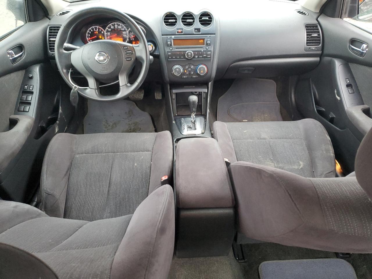 2011 Nissan Altima - Image 8