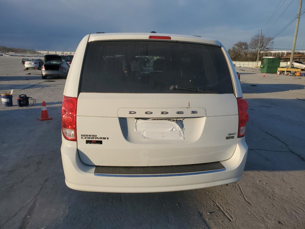 2019 Dodge Caravan - Image 6