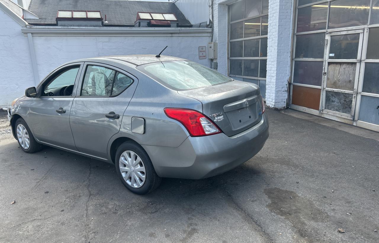 2012 Nissan Versa - Image 3