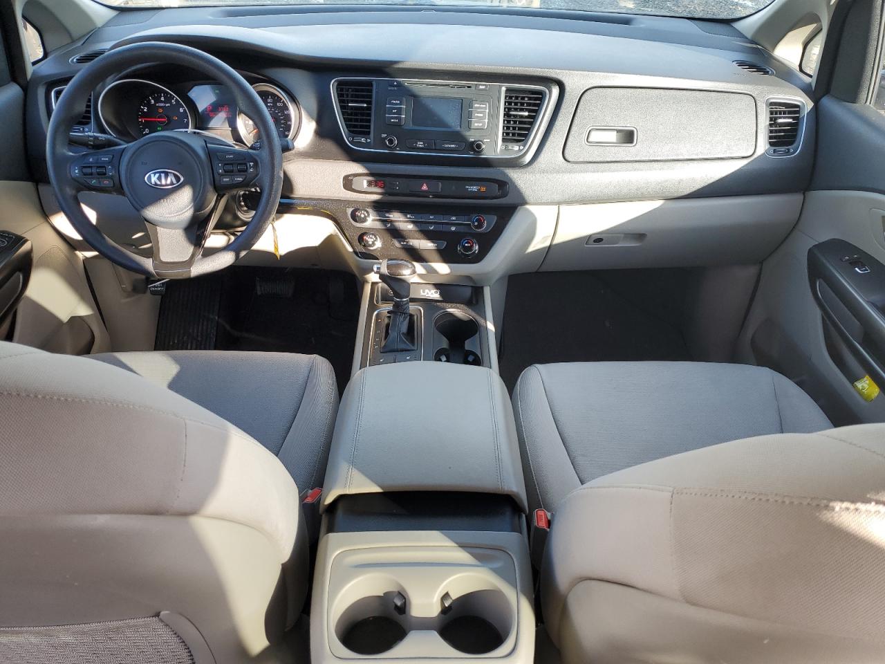 2015 Kia Sedona - Image 8