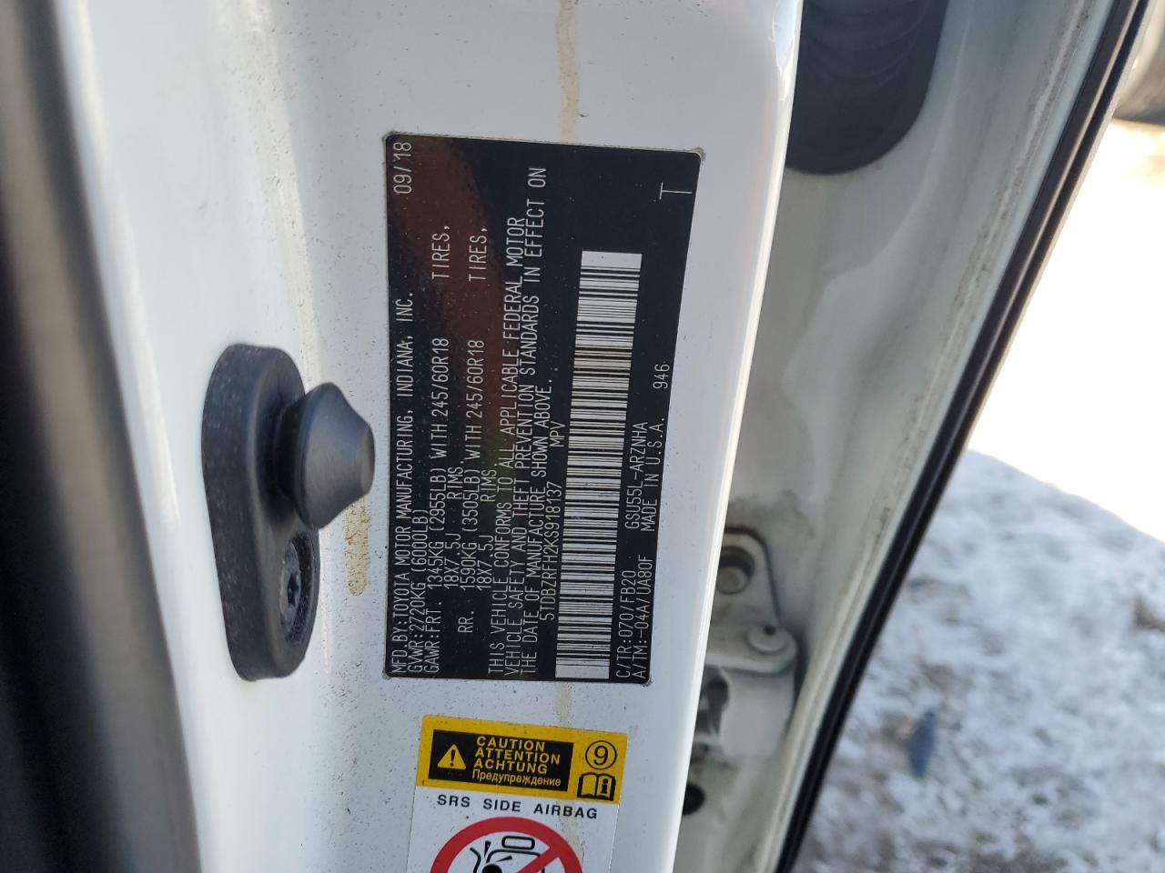 2019 Toyota Highlander - Image 13