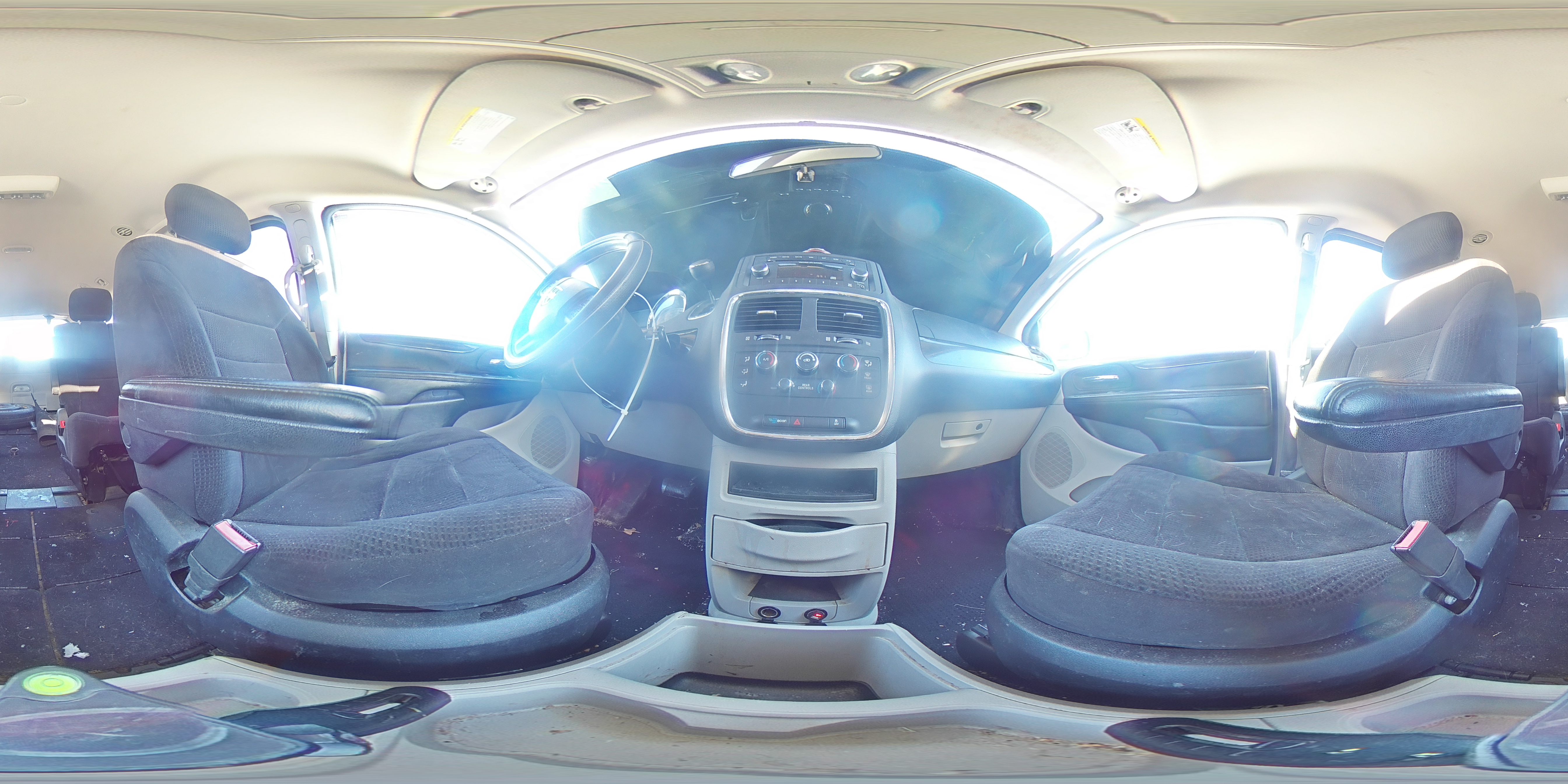 2013 Dodge Caravan - Image 14