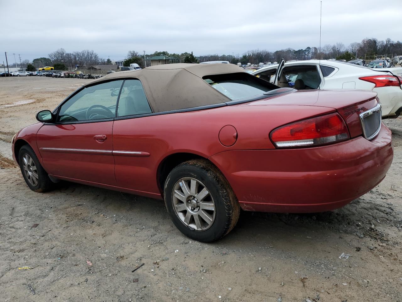 2006 Chrysler Sebring - Image 2