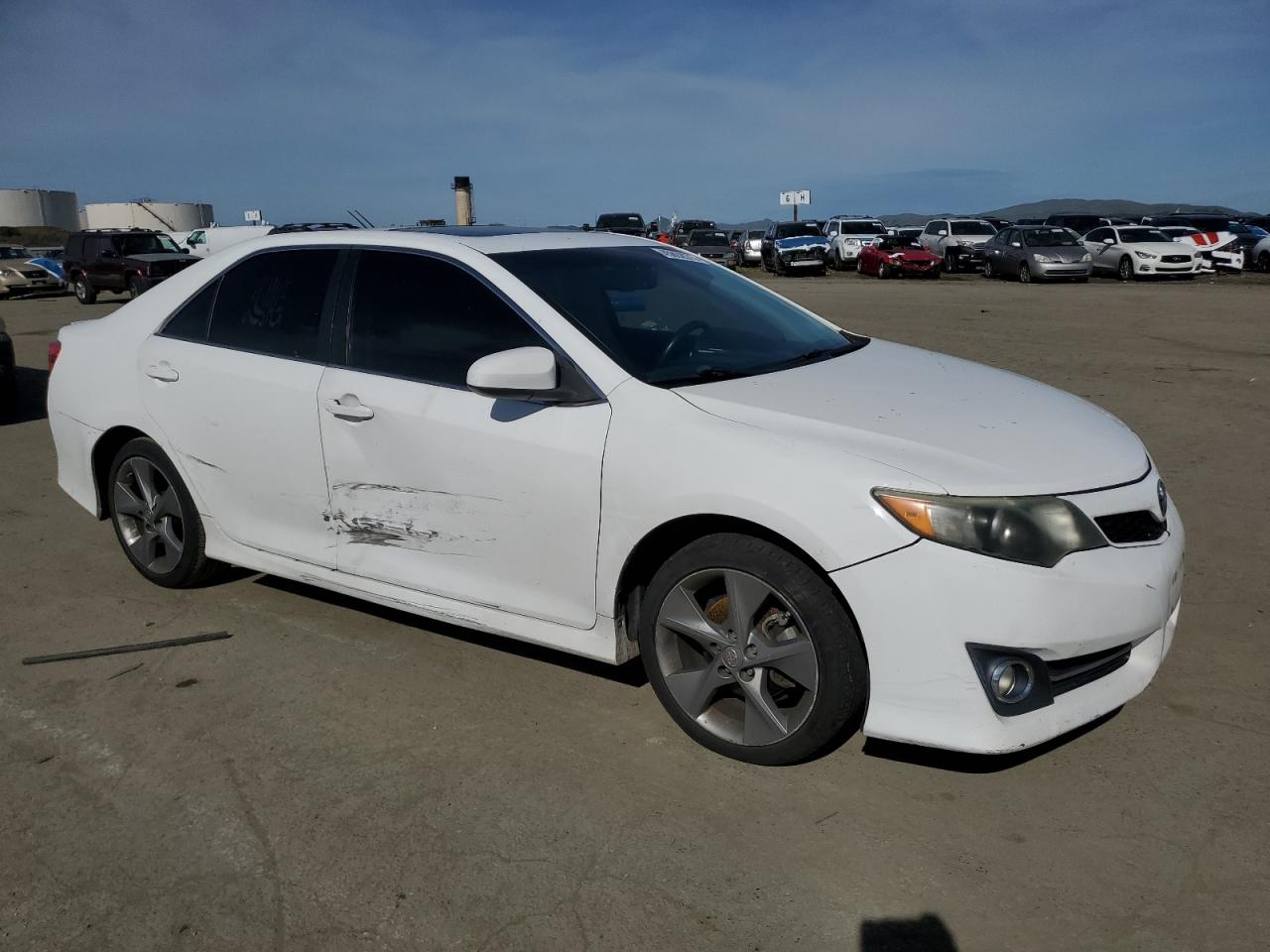 2014 Toyota Camry - Image 4