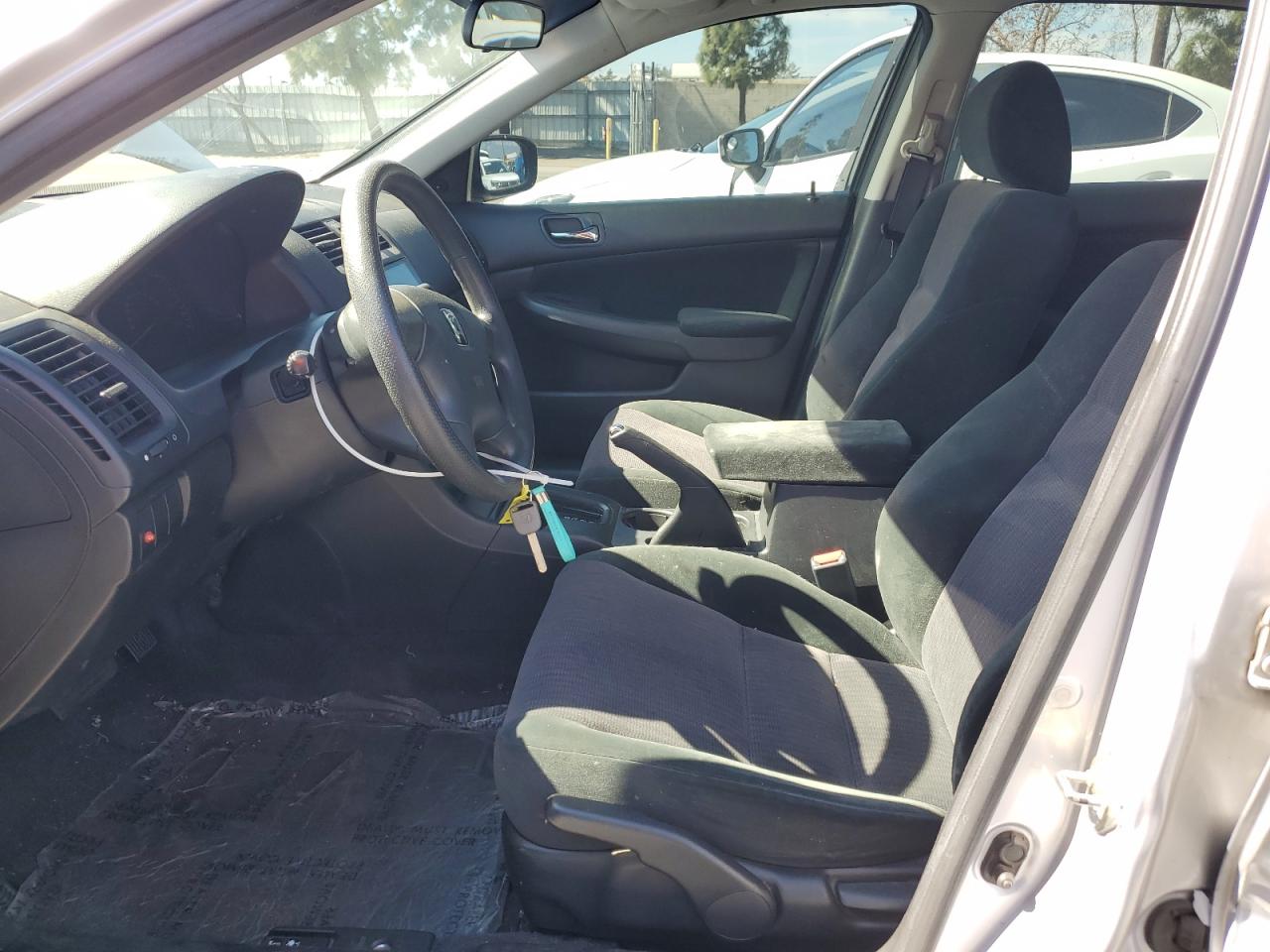 2004 Honda Accord - Image 7