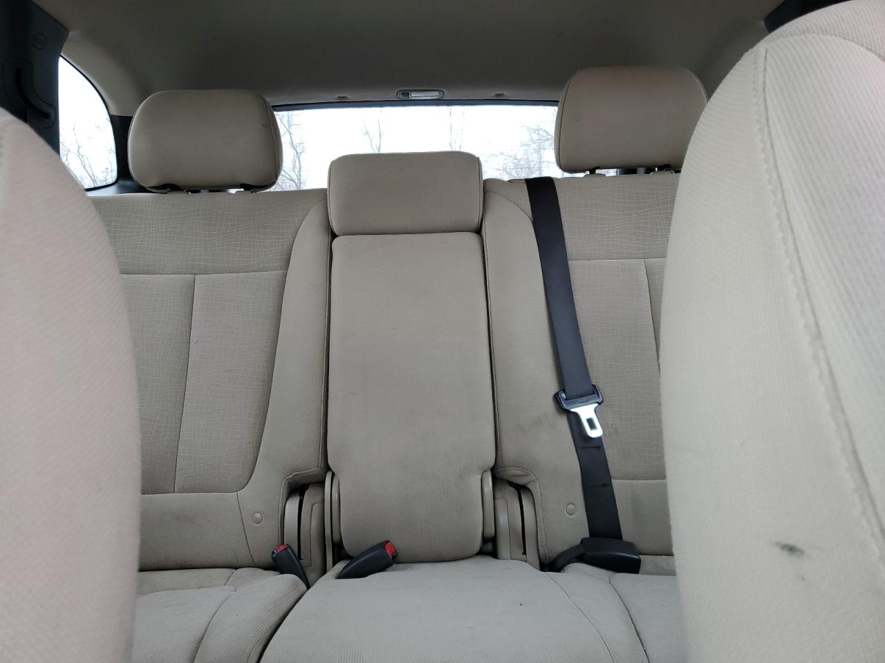 2011 Hyundai Santa Fe - Image 10