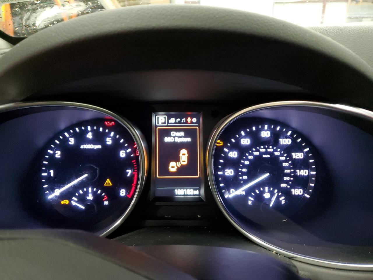 2017 Hyundai Santa Fe - Image 9