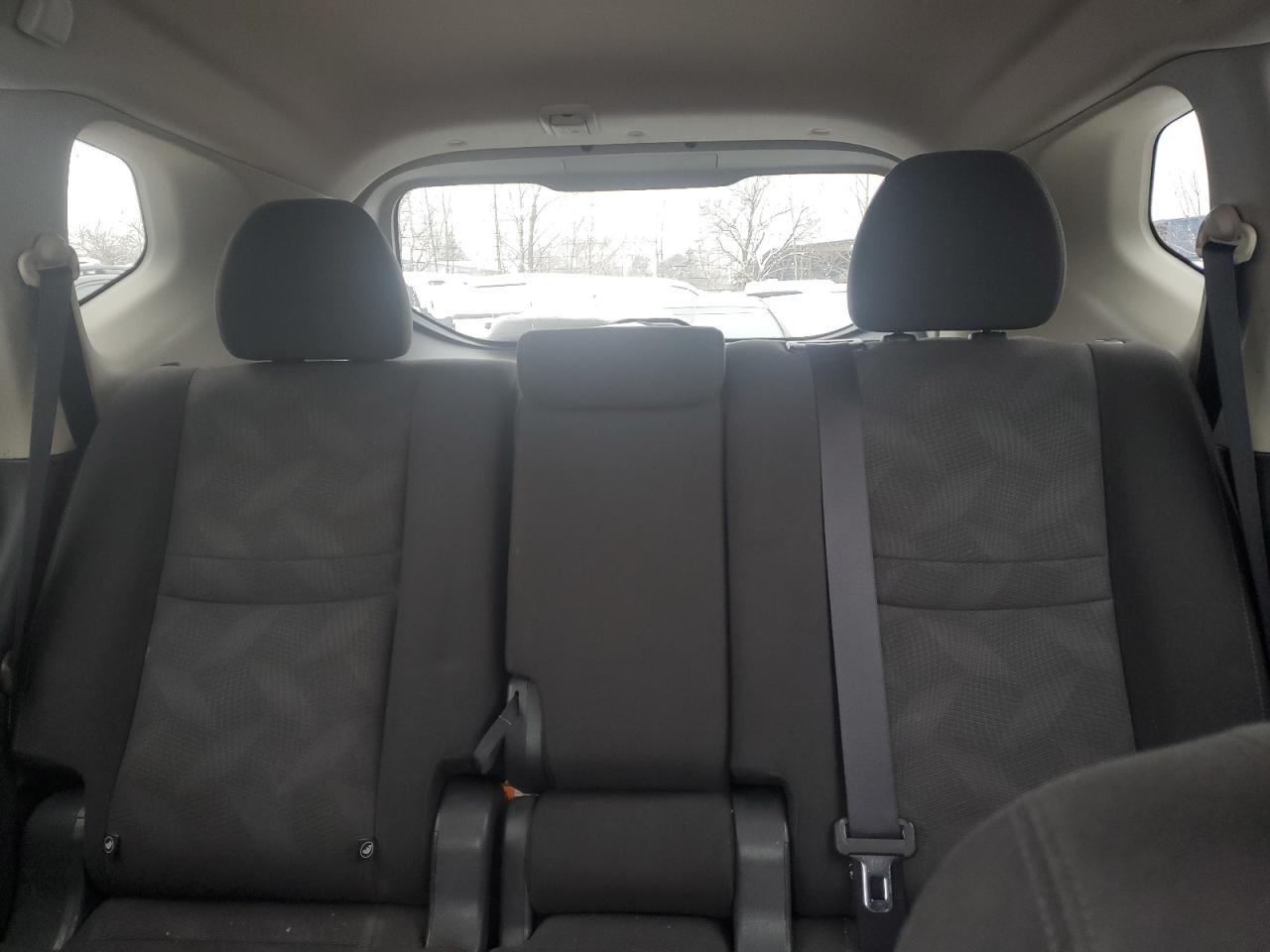 2016 Nissan Rogue - Image 10