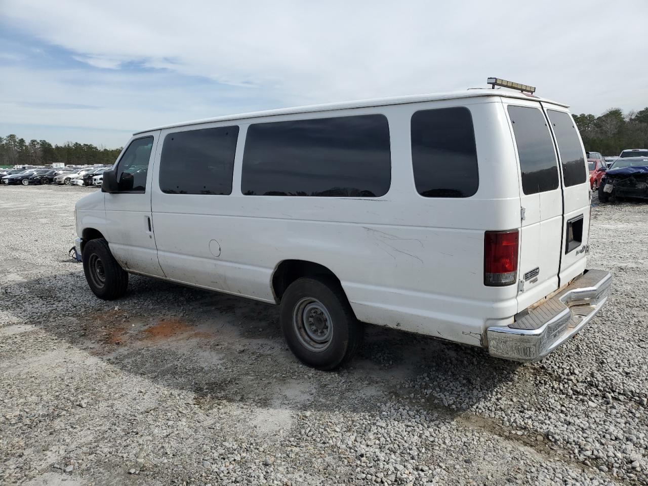 2011 Ford Econoline - Image 2