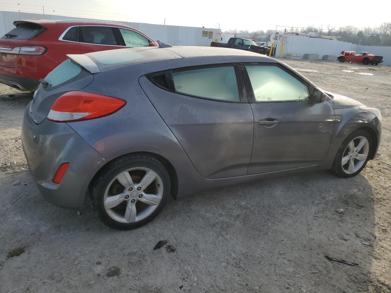 2014 Hyundai Veloster - Image 3