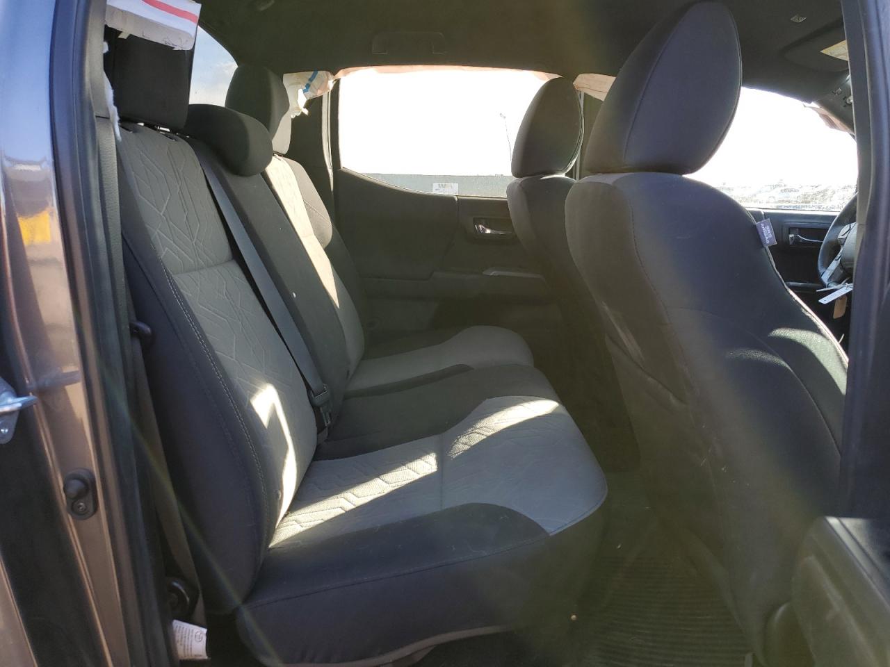 2022 Toyota Tacoma - Image 10