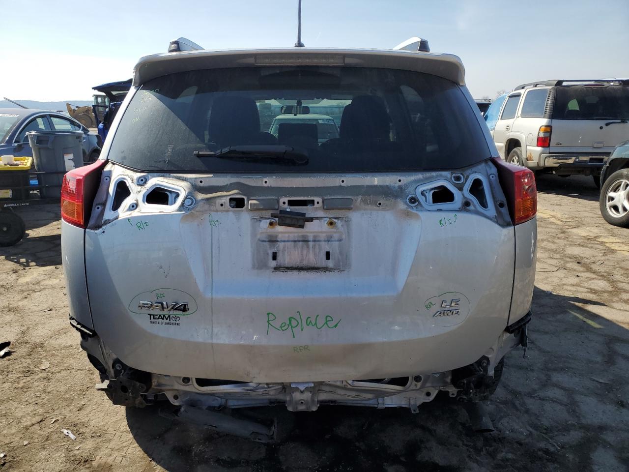 2015 Toyota RAV 4 - Image 6