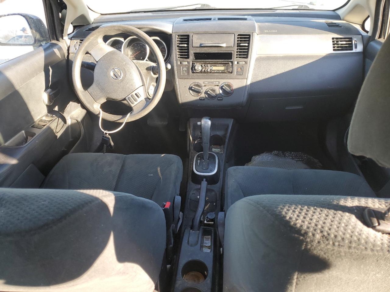 2011 Nissan Versa - Image 8