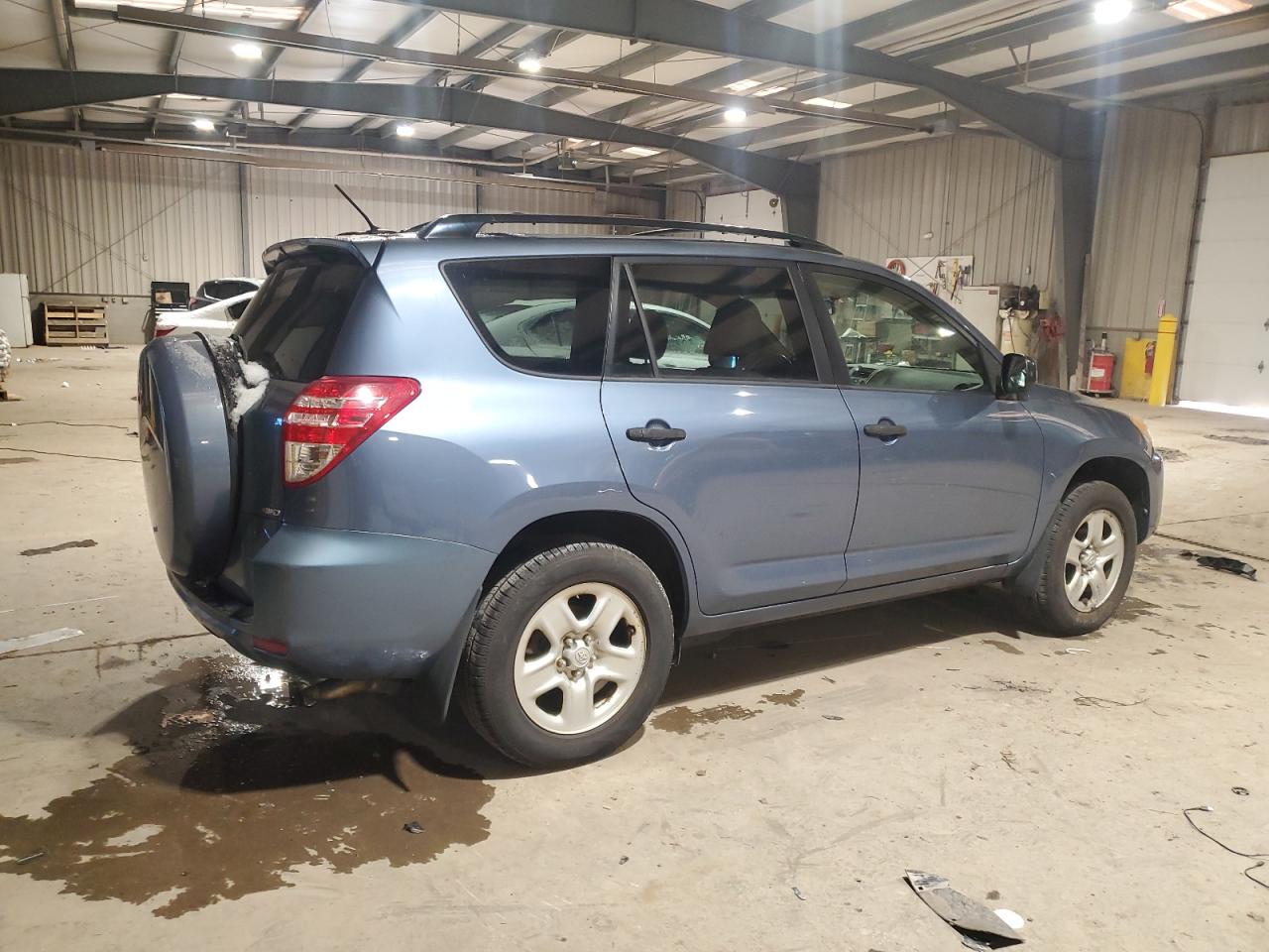 2010 Toyota RAV 4 - Image 3