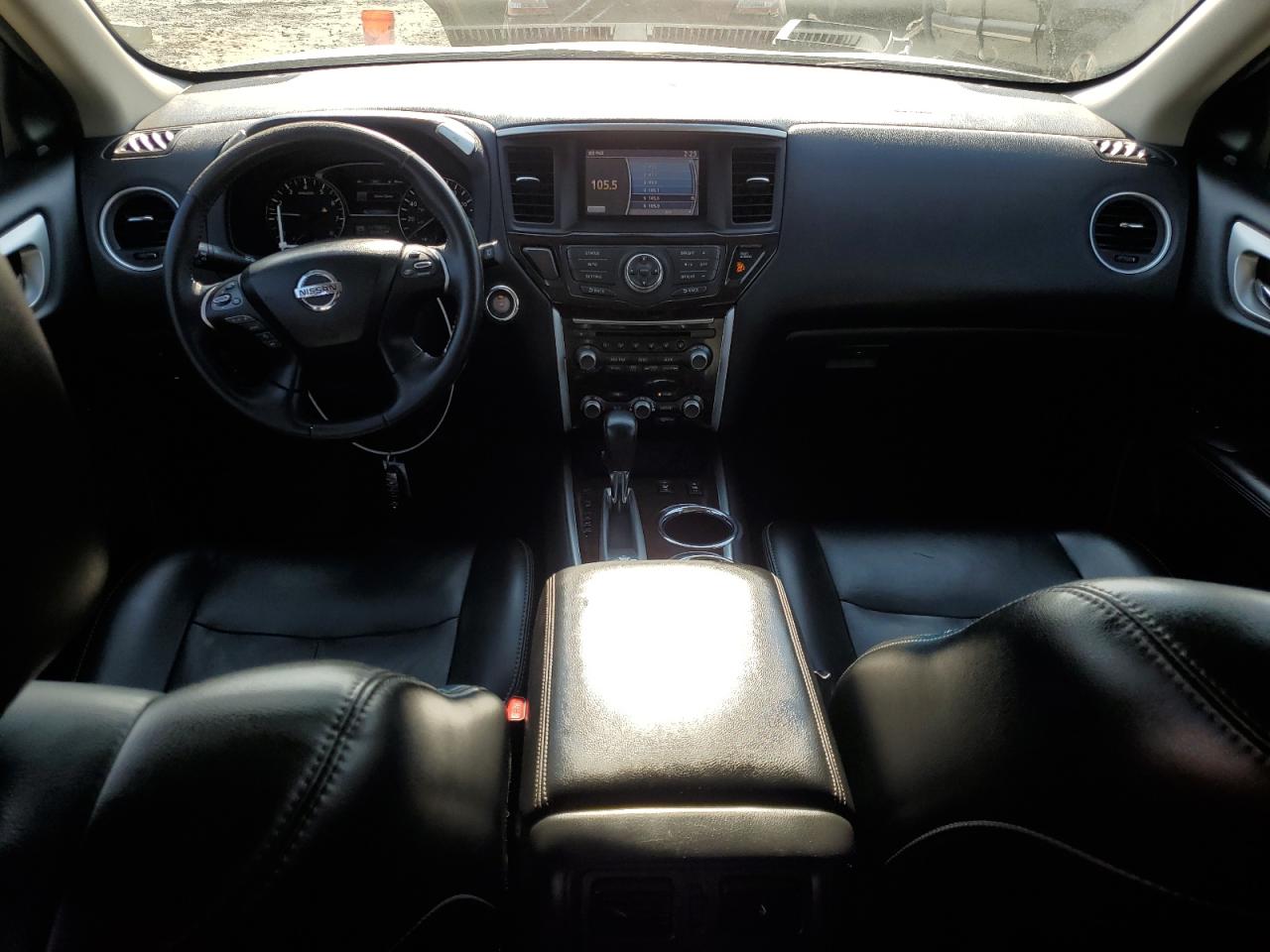 2015 Nissan Pathfinder - Image 8
