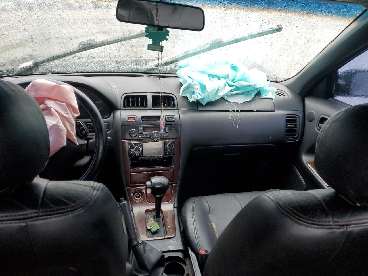 1997 Nissan Maxima - Image 8