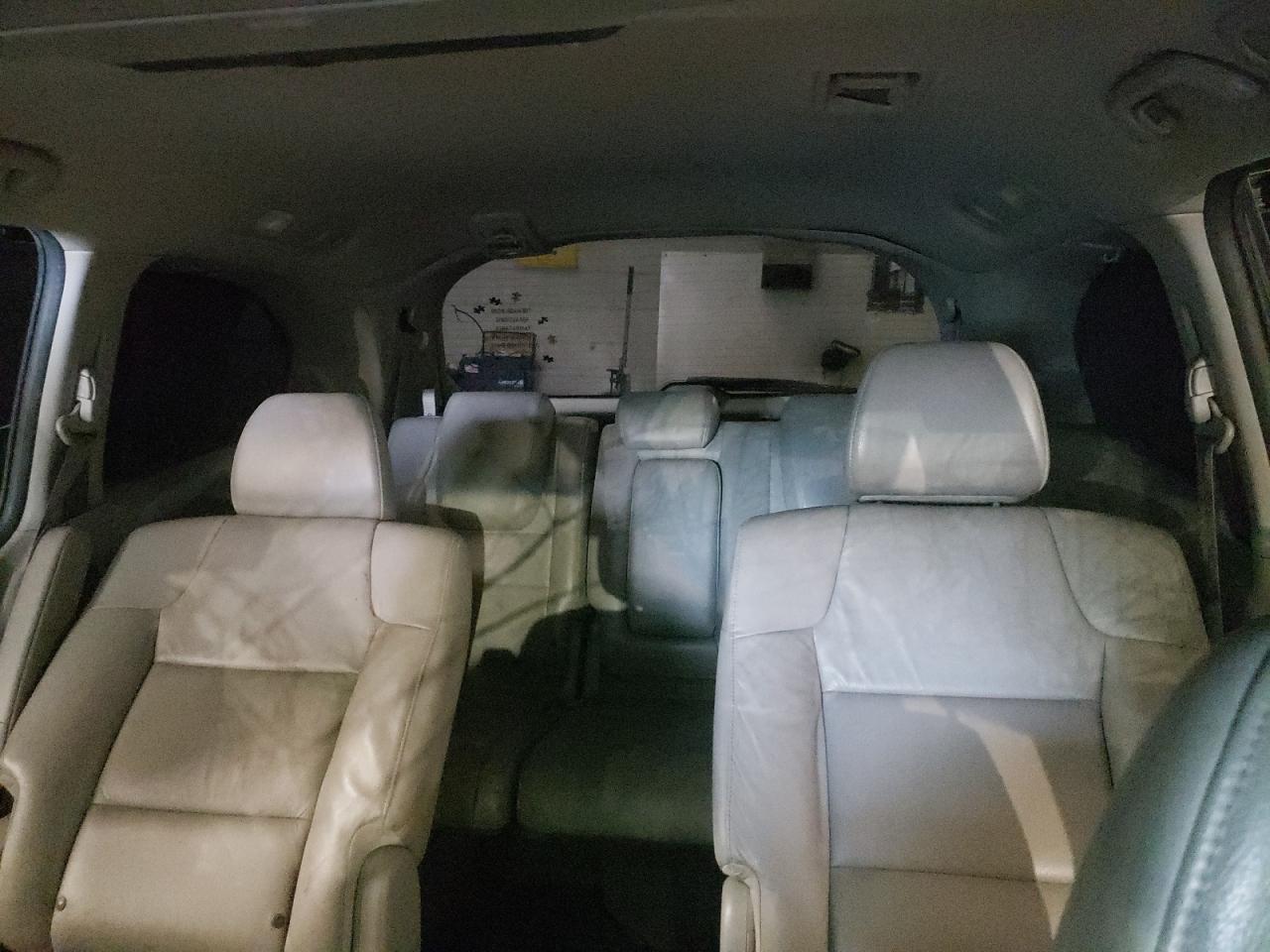 2011 Honda Odyssey - Image 10