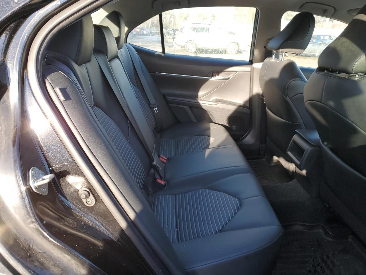 2020 Toyota Camry - Image 10