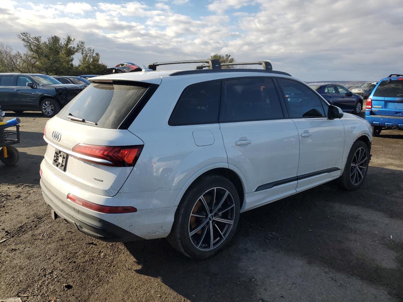 2021 Audi Q7 - Image 3