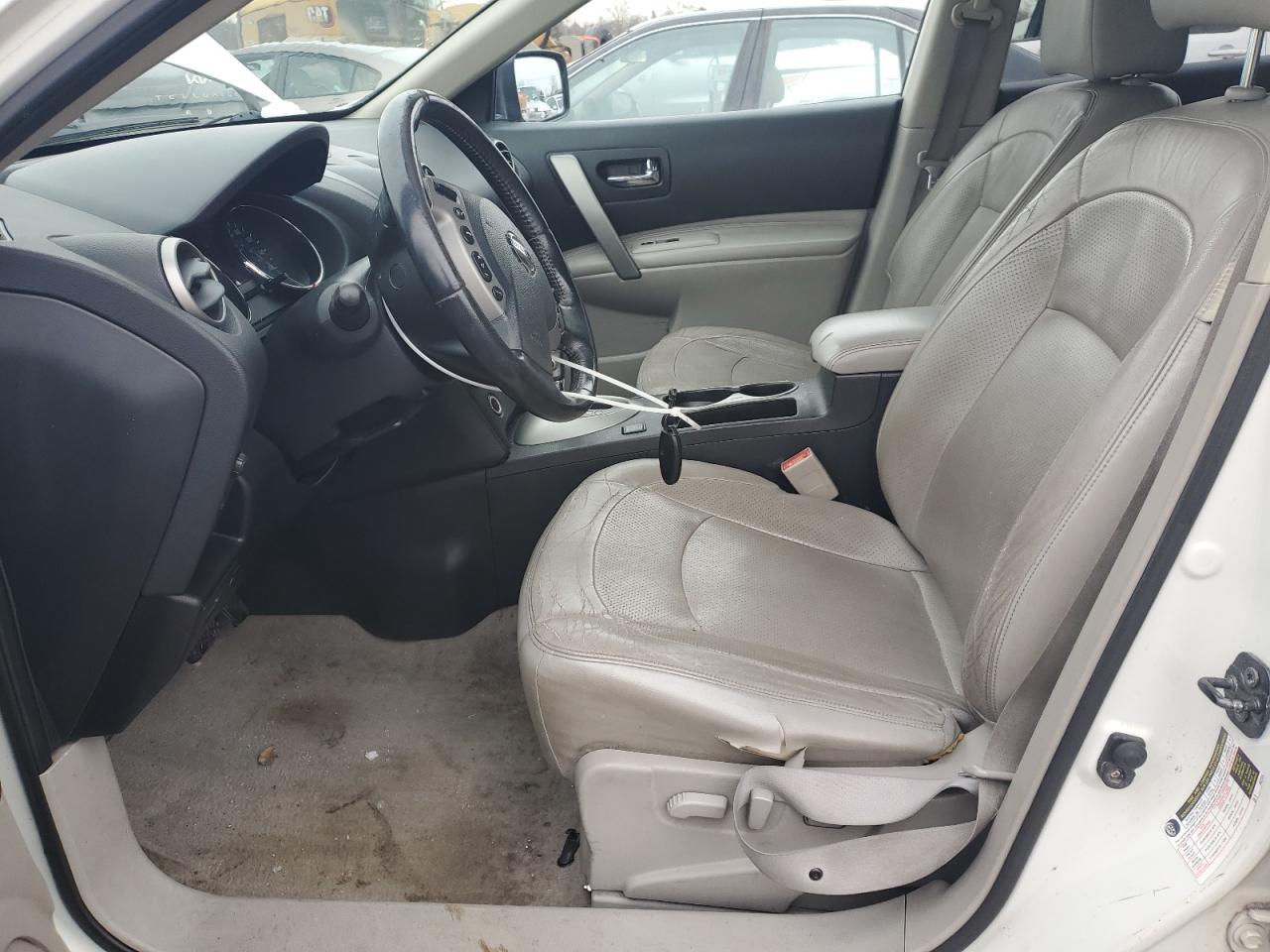 2011 Nissan Rogue - Image 7