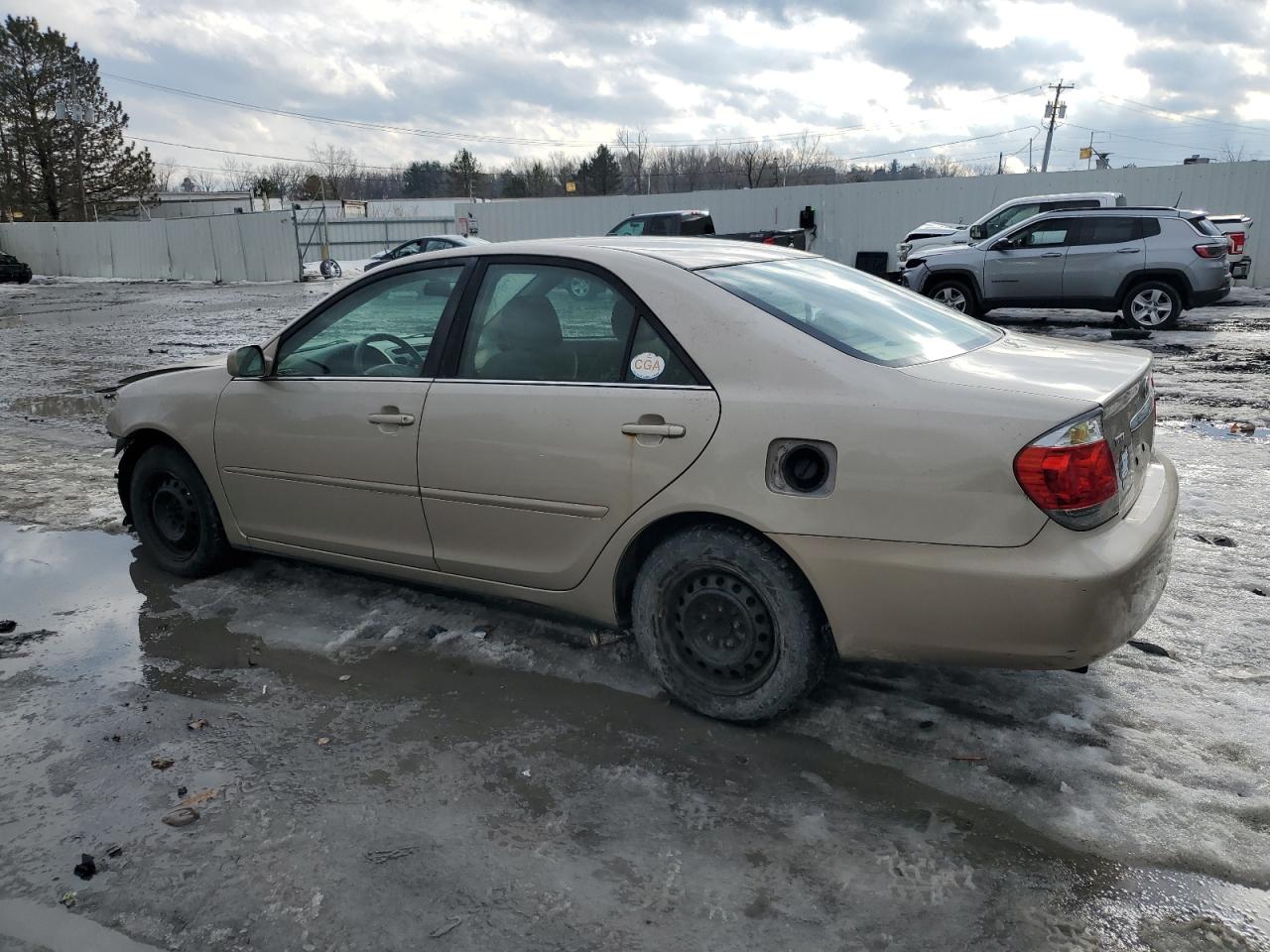 2005 Toyota Camry - Image 2