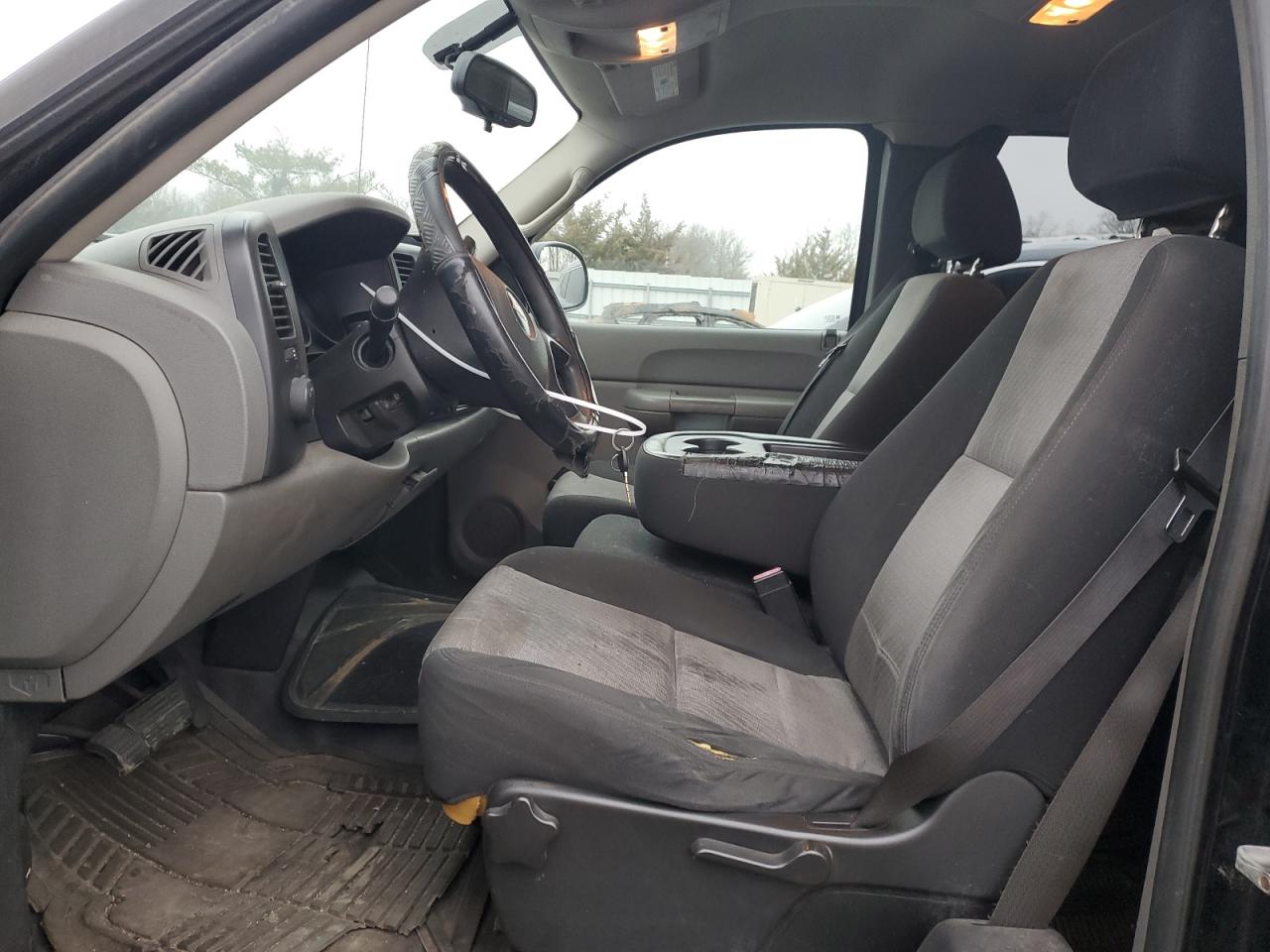 2007 Chevrolet Silverado - Image 7