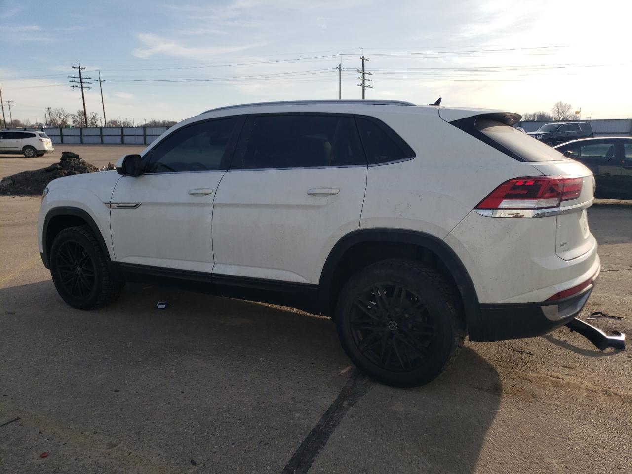 2020 Volkswagen Atlas - Image 2