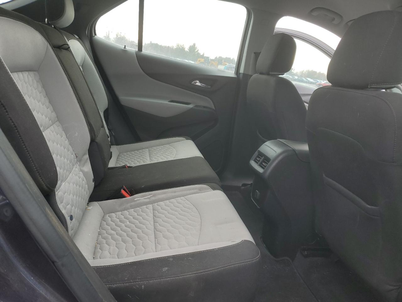 2018 Chevrolet Equinox - Image 11