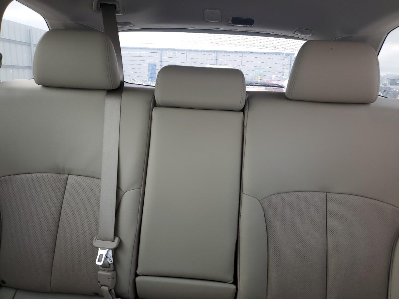 2014 Subaru Outback - Image 10