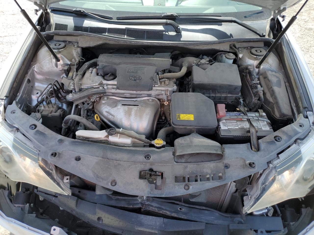 2012 Toyota Camry - Image 12