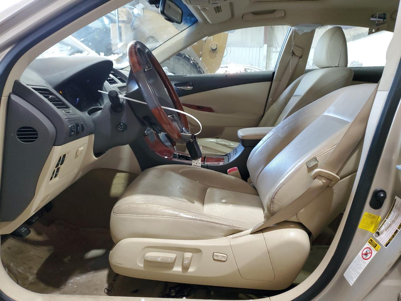 2011 Lexus ES - Image 7