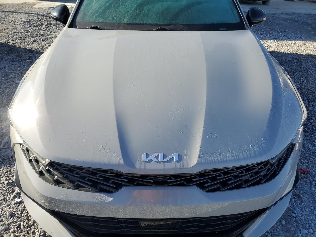 2023 Kia K5 - Image 11