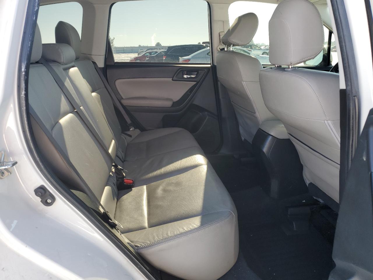 2014 Subaru Forester - Image 11