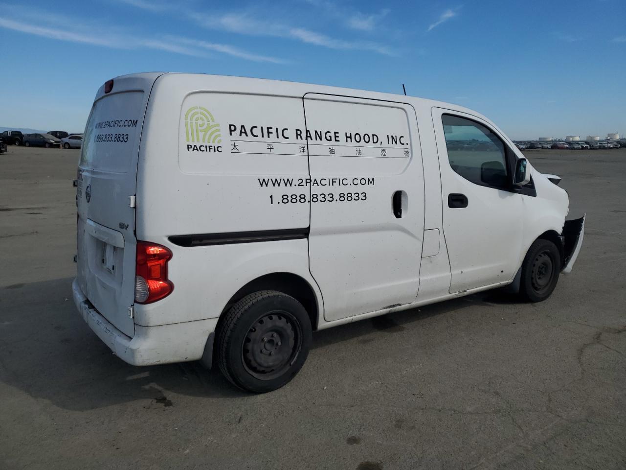 2014 Nissan NV - Image 3