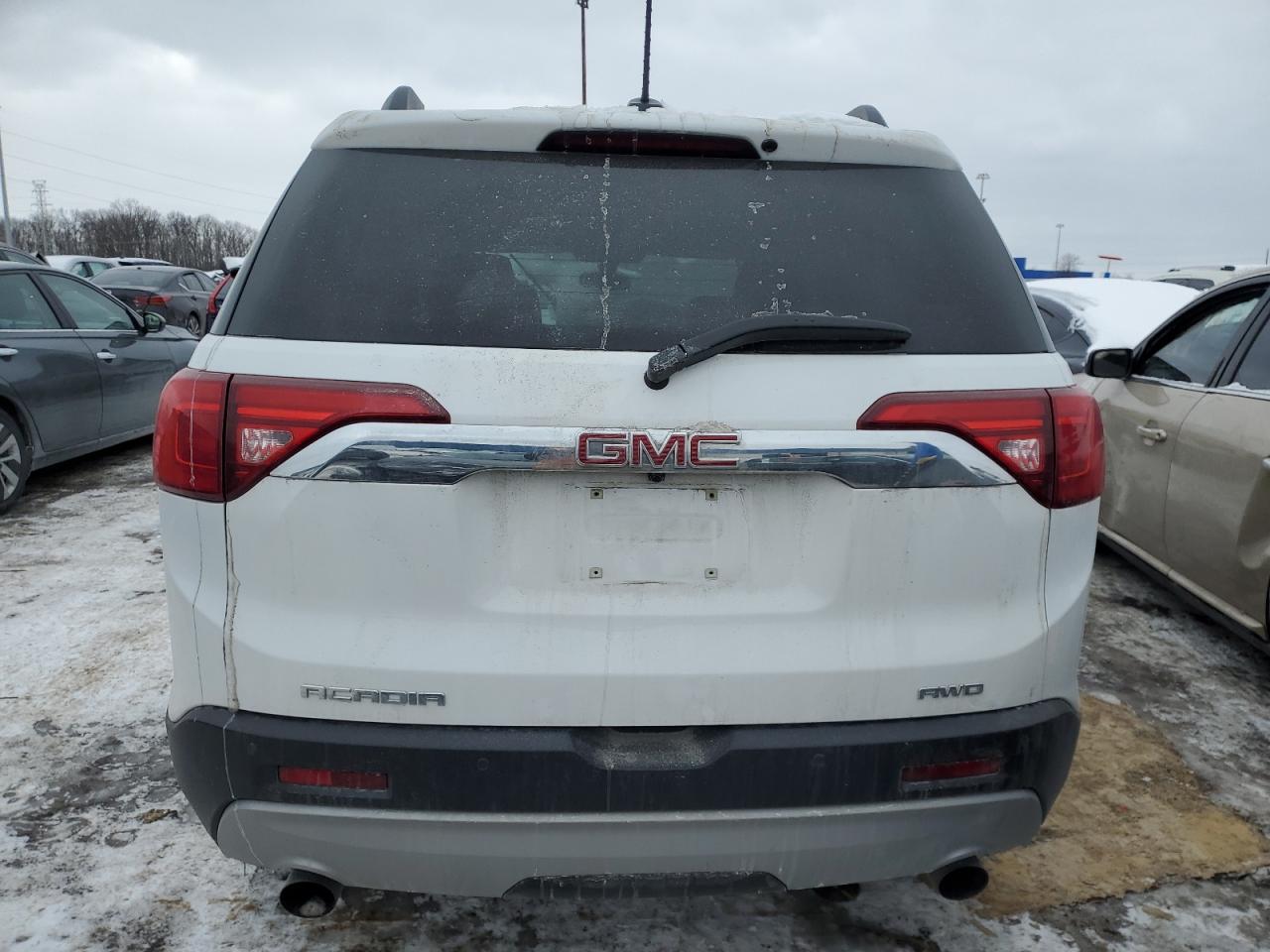 2019 GMC Acadia - Image 6